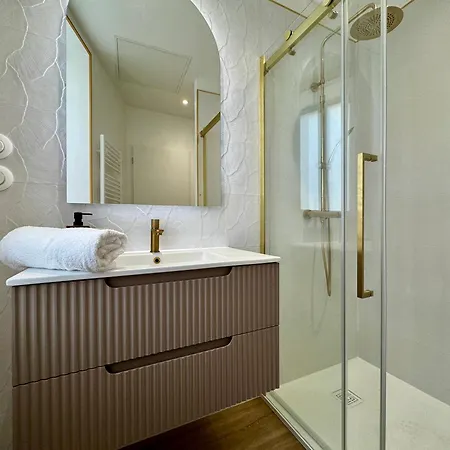 Апартаменты Le Reve De Gaia Cosy, Renove, Clim, Wifi, Ideal Pour 2 Мулен