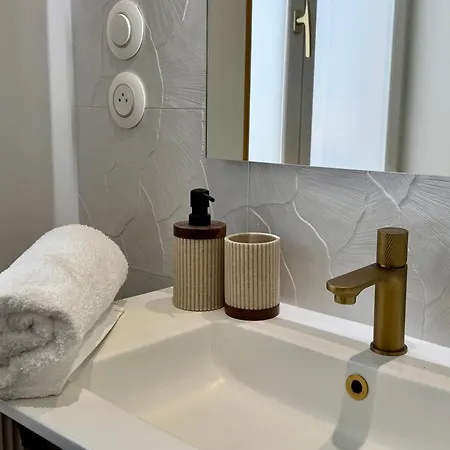 Appartamento Le Rêve De Gaïa Cosy, Rénové, Clim, Wifi, Idéal Pour 2